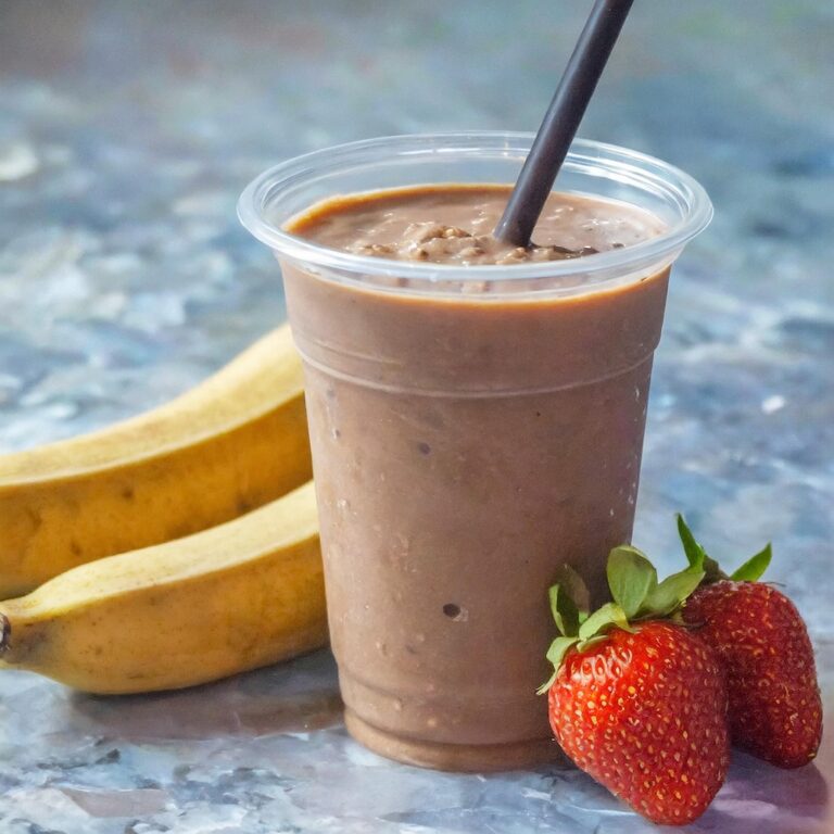 Straw-Banana Rama smoothie